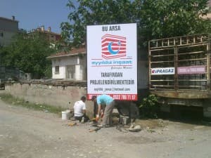 Ayyıldız İnşaat Tabelası