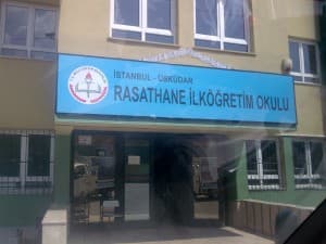 Rasathane İlköğretim Okulu Tabelası
